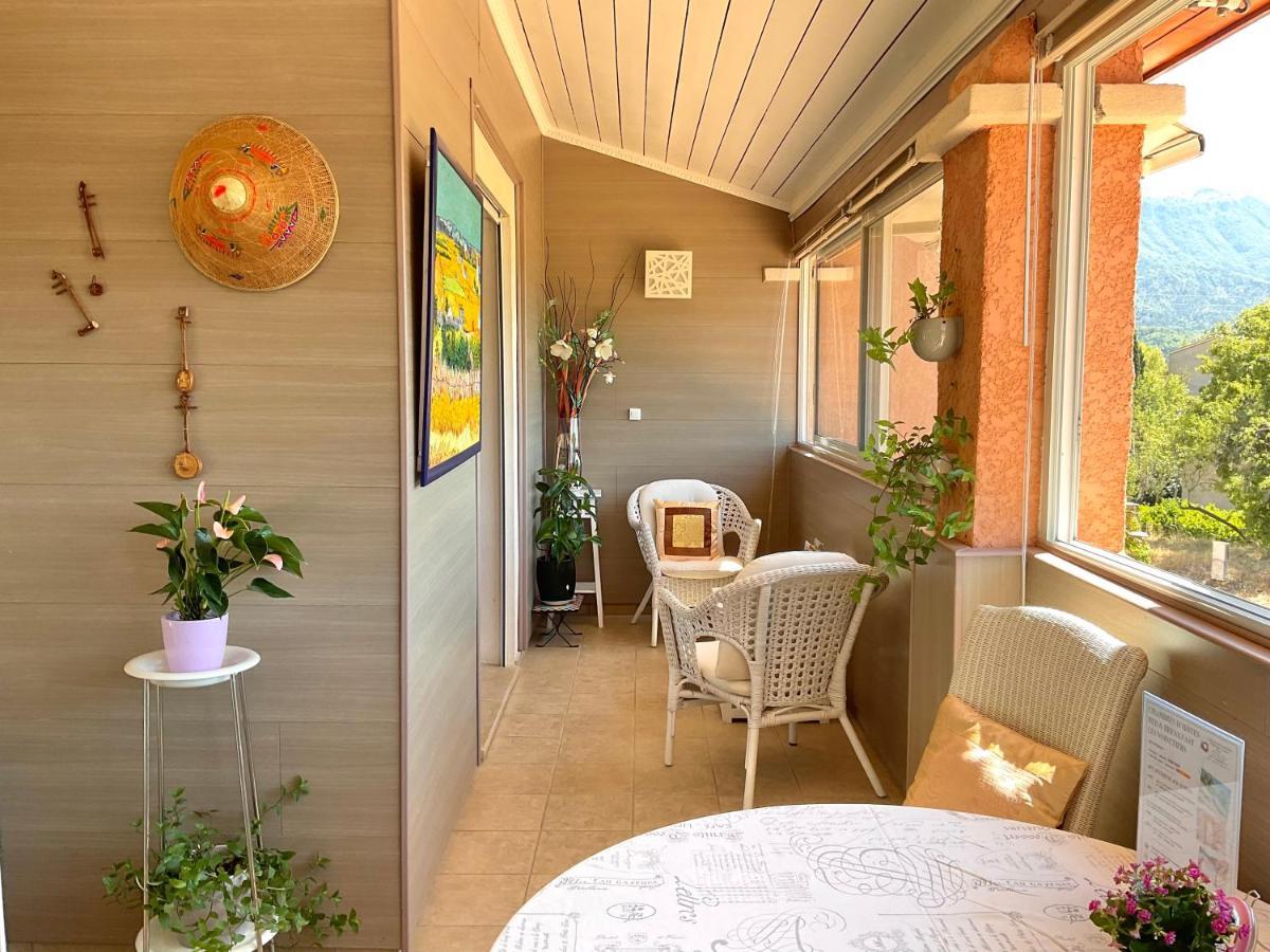 Chambres D'Hotes Les Noisetiers Дин Ле Бен Екстериор снимка
